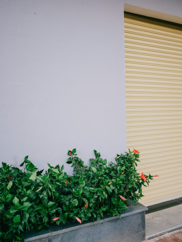 Moderner Rolladen Foto@ dongsh Unsplash.com